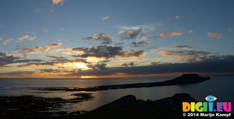 FZ010414-6 Sunset at Worms head, Rhossili